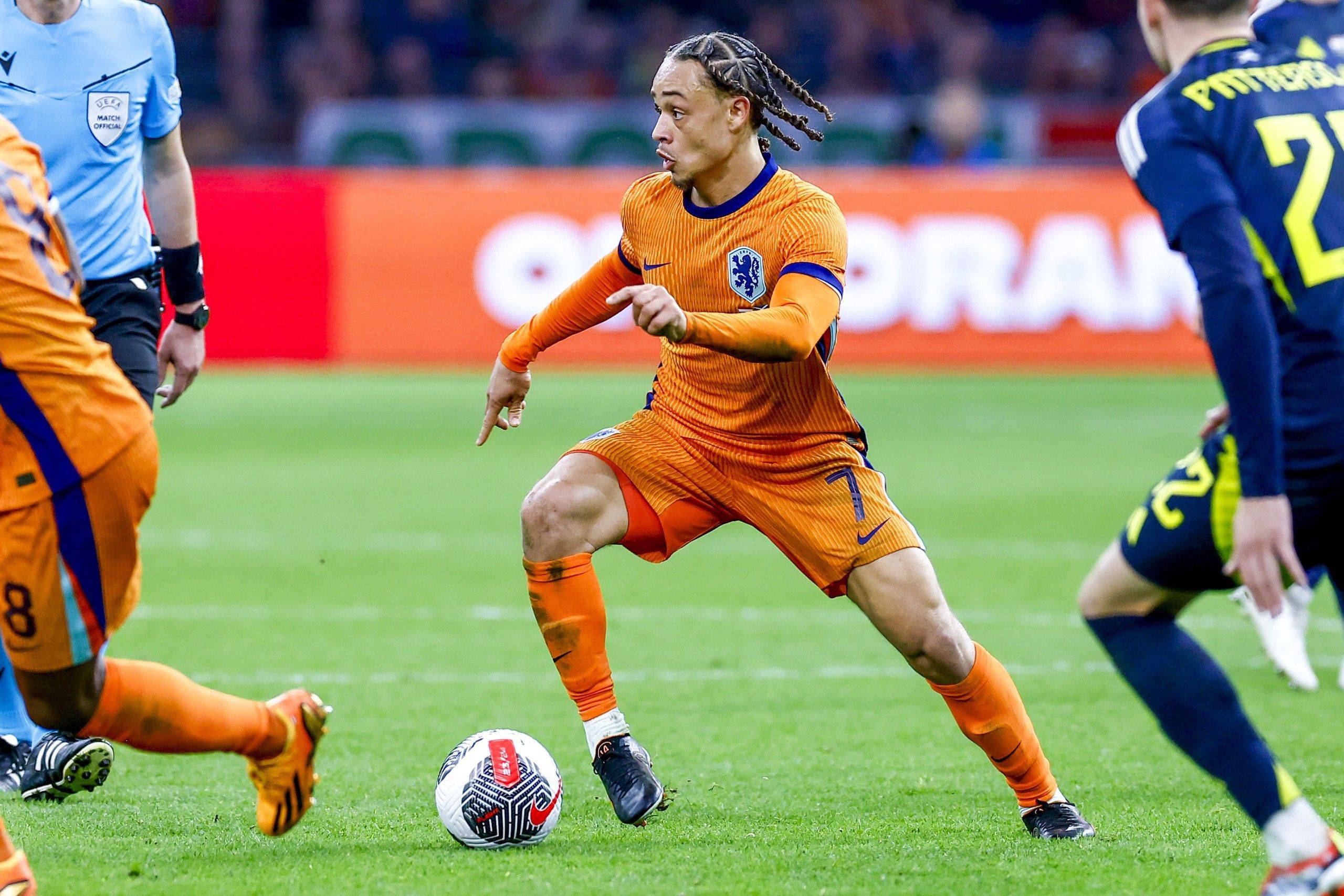 赛地聚焦——欧超杯关键时刻热度飙升;克里夫兰骑士远射贴柱;赛场秩序良好;临场指挥获称赞的简单介绍-米兰网站