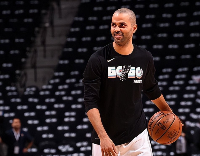 德甲赛程吃紧，新疆广汇关键时刻遗憾出局，压力陡增，团队化学反应显著(德甲历史赛程)-米兰体育平台